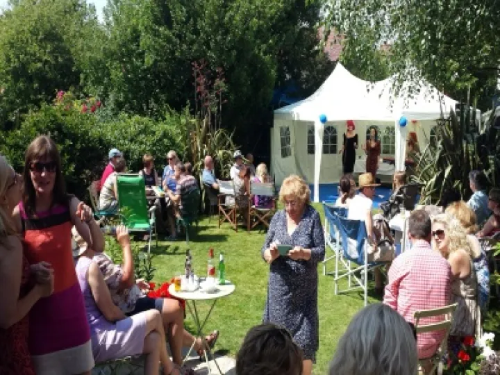 garden party 07