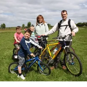 family-biking 11b