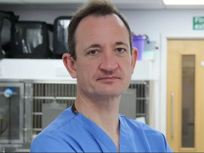 Dr Ian Paine 02