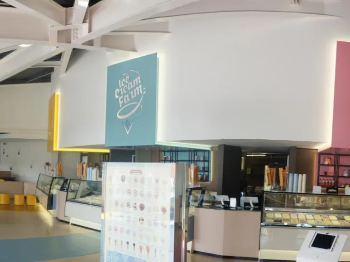 Parlour Panoramic