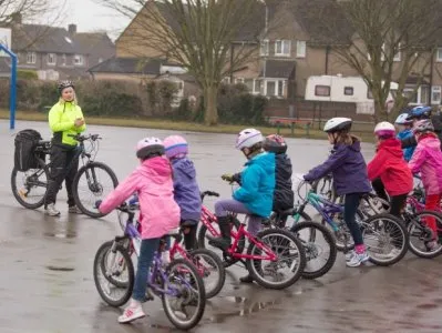 Cycle Trainer Helen with students