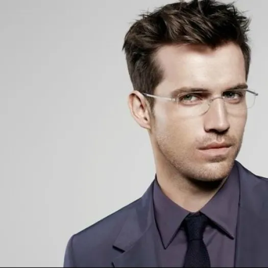 Man wearing rimless glasses