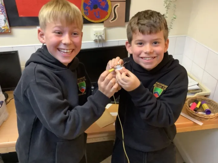 Y4 Science Electricial circuit