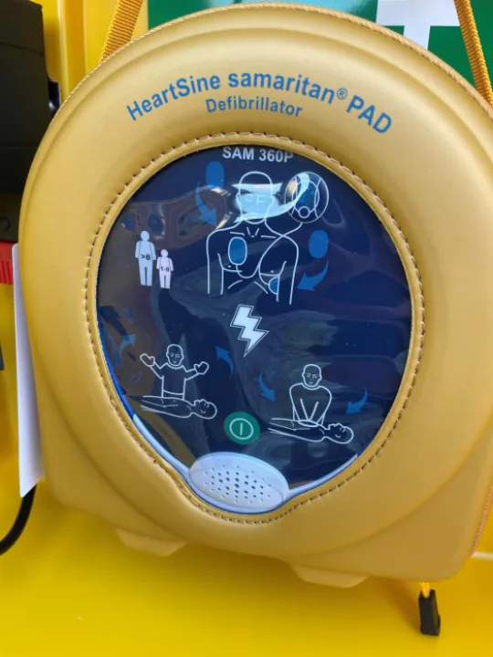 Defibrillator Pic 4