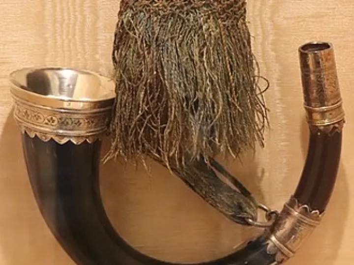 The_Delamere_Horn