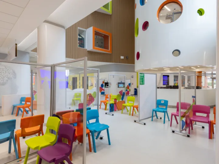 Sheffield Childrens Hospital Main Entrance-Altro S