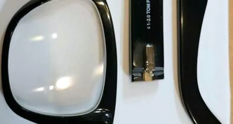 Damaged arms on Tom Ford sunglasses