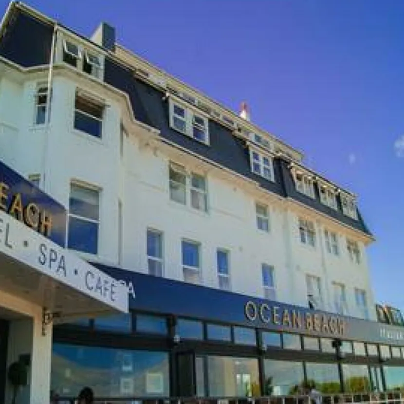 Hotel 2