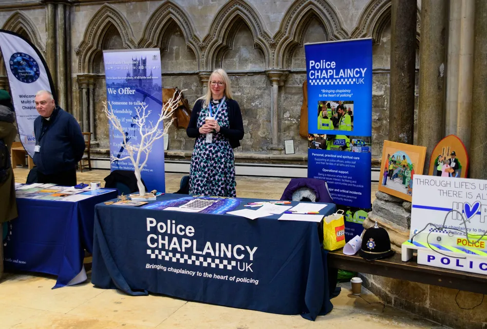Av008_police Chaplaincy