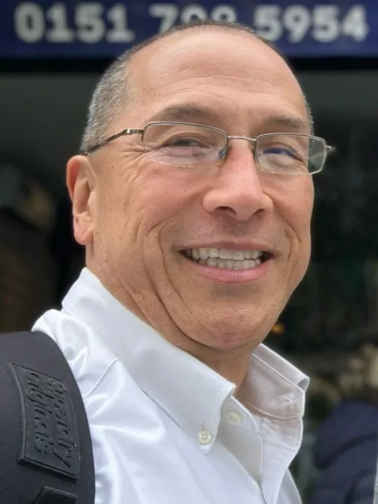 Rev Ian Hu