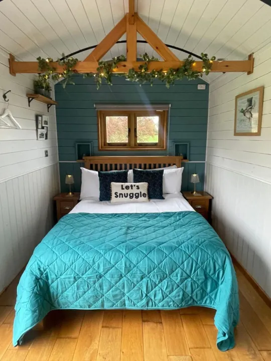 Peplow Bed