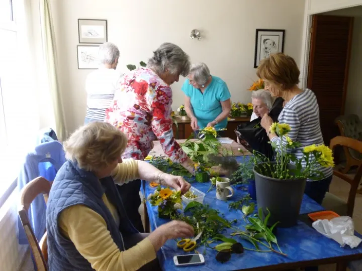 Flower Club May 2016 (2)