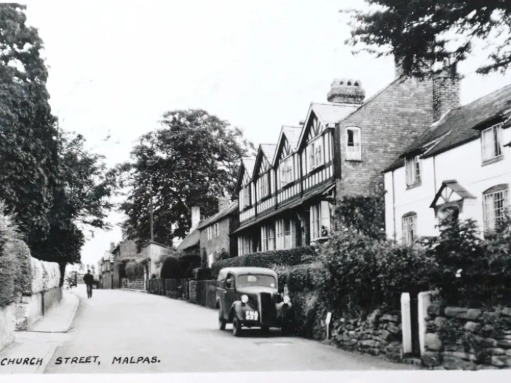 Old picture of Church Street