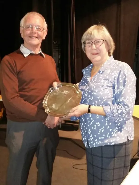 Village Quiz 2017 &ndash; Jane Lush Receives Trophy