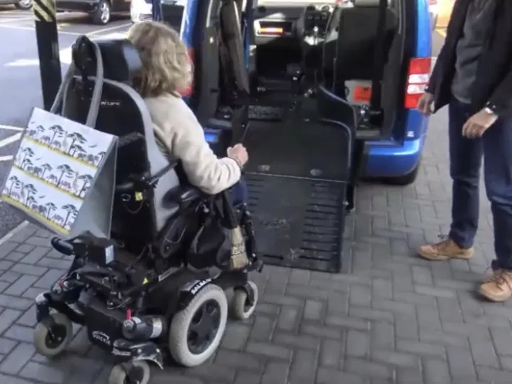 Community Vehicle 06