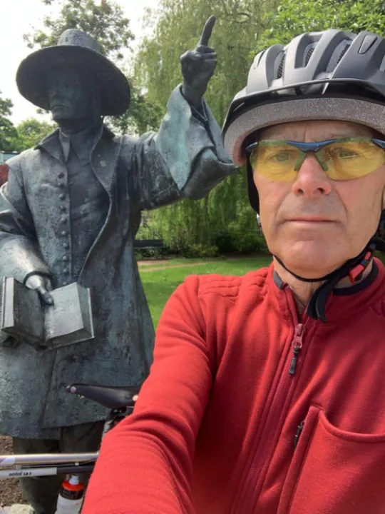 29 May &ndash; The co founder of Hartford Conneticut USA