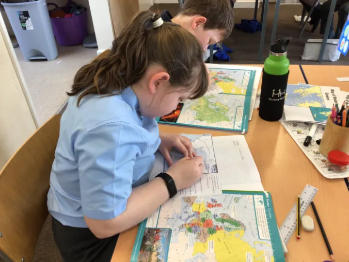 76667105-DB0A-4ED5-8A85-A2AB50D3F900