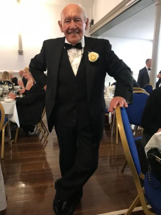 4f2390ac 222c 416d a369 47149348f8f7