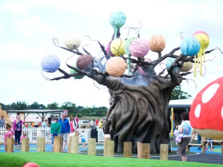 TheIceCreamFarm_IceCreamTree