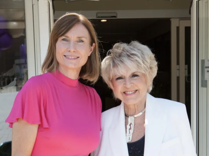 24C181D8-3EA9-4DD6-B487-CCD3998FAB18