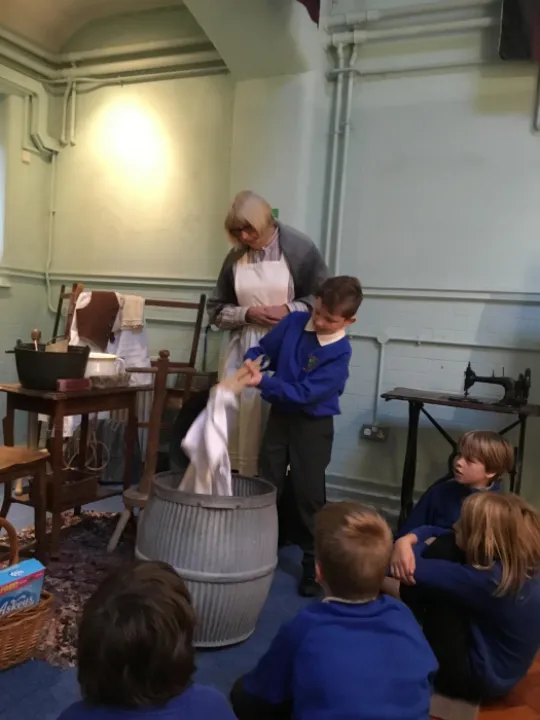 07423C55-A3E6-4330-9BC8-C61223817A8E