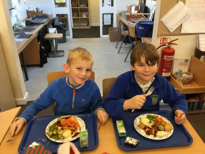 19096375-C325-4C23-B822-33DBE96F446F