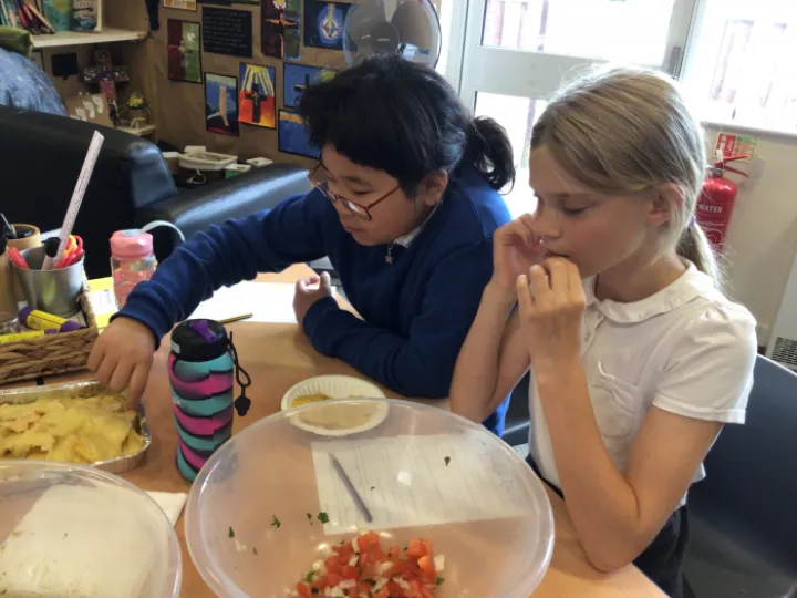 FCE7009E-CD00-4952-A428-7A0501D7EA2A