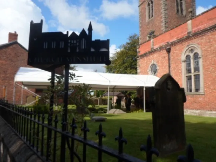 Chinchinha 90th service 001