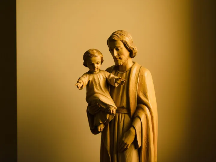 Statue of Joseph and the infant Jesus