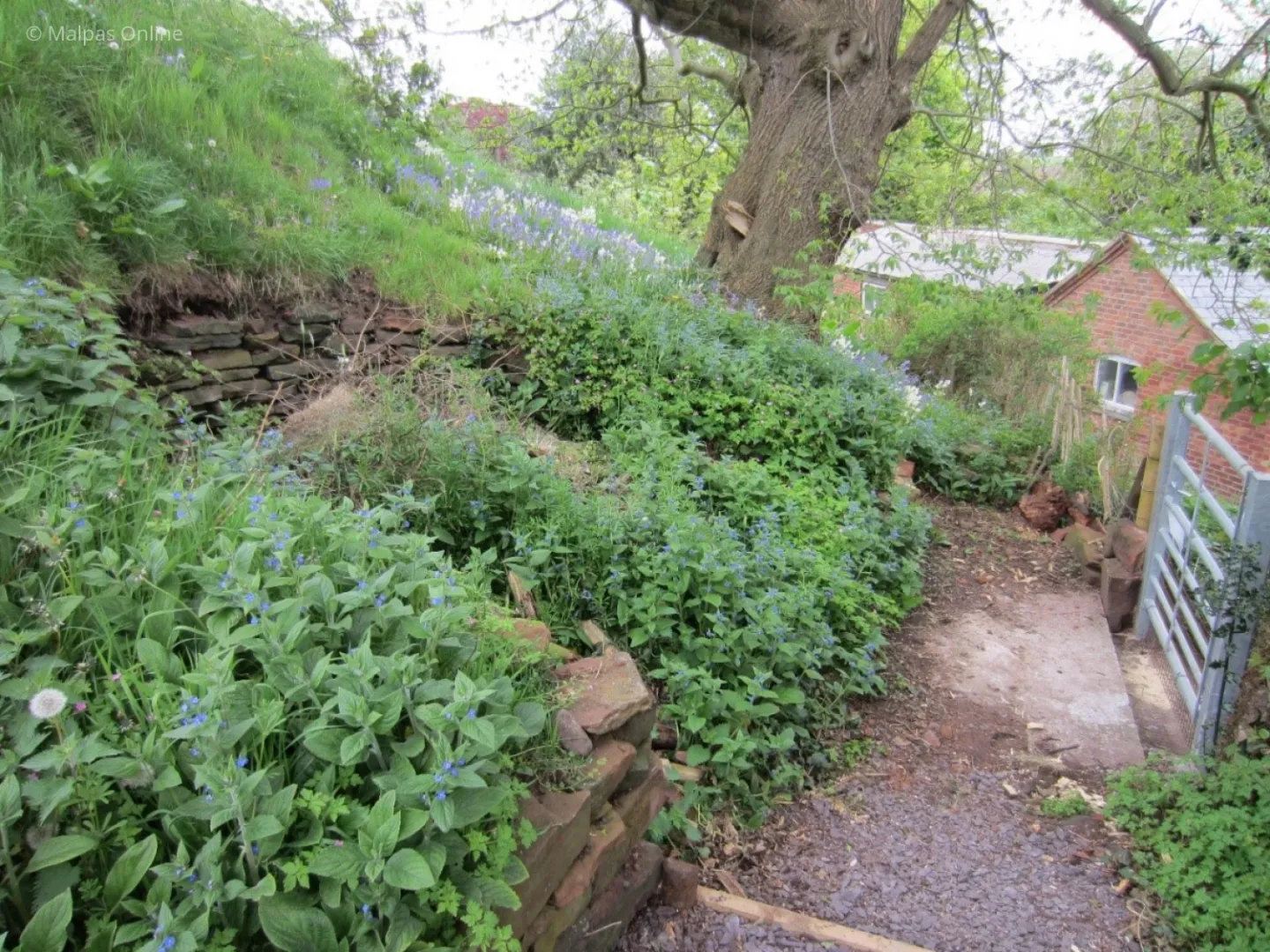 Cast Hill Bowls Entrance