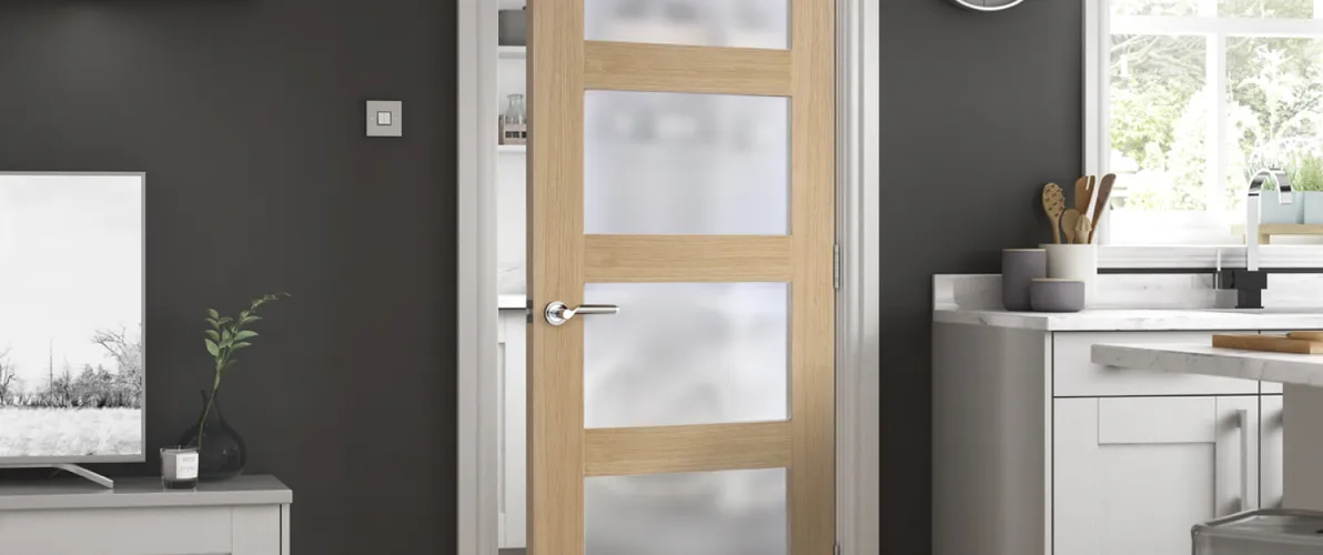 Oak Shaker Glazed 4L Frosted LifeStyle
