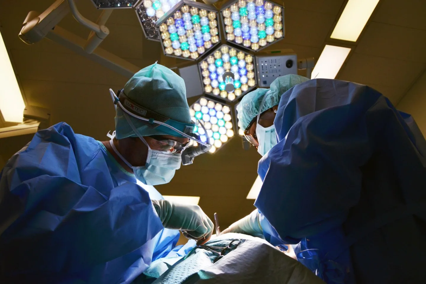Doctor, surgeon, operation