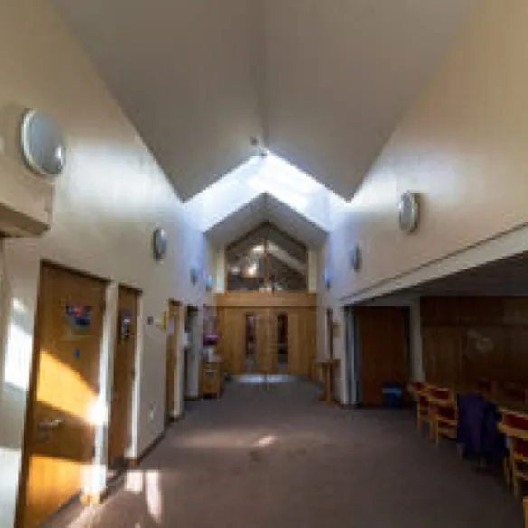 Broadway Inside5