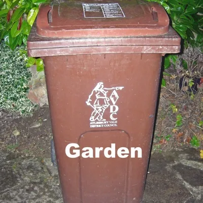 Waste Bin &ndash; Brown 01