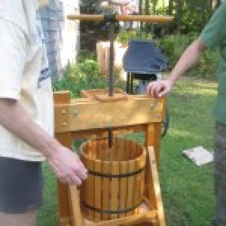 Homemade cider 03