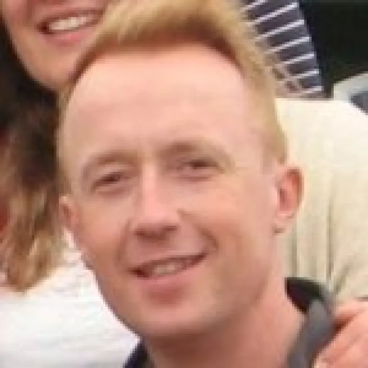 Jon Kuhrt