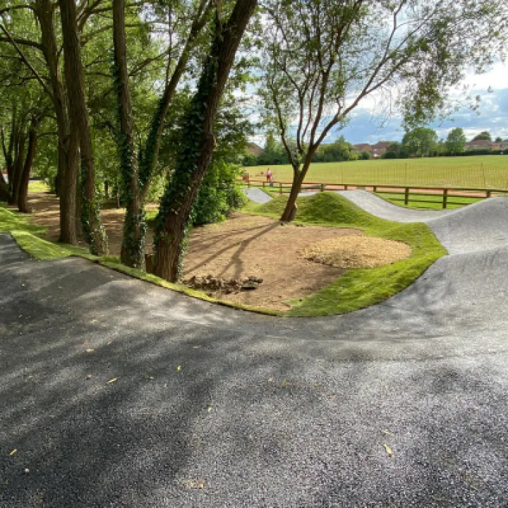 Evesham pump track build
