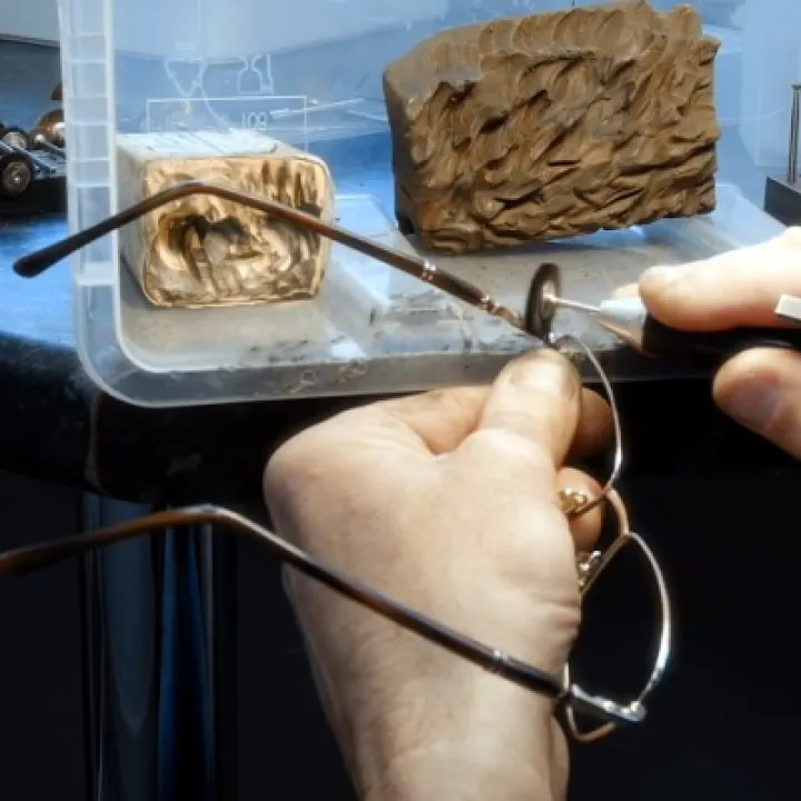 Sunglasses repair 4