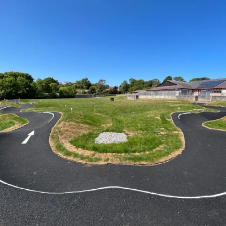 Ysgol Cynfran pump track 01