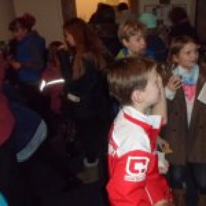 Carols round the tree