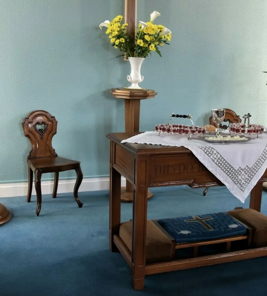 Altar Set Up For Communion Cs