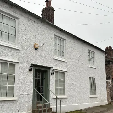 34 High St Tarvin &ndash; Fi Miles
