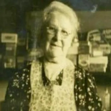 1950-miss-amelia-brereton-S38155