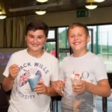 Haddenham Youth Club 08