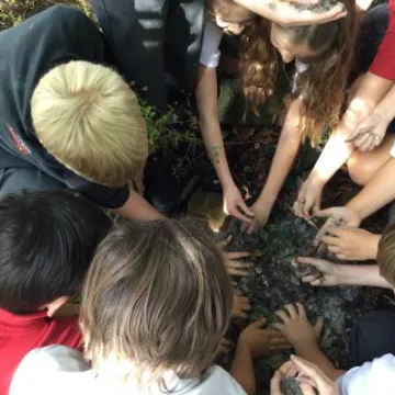 CFFA0A69-93A0-4C3B-9DE3-6F6C8DDF6ABD