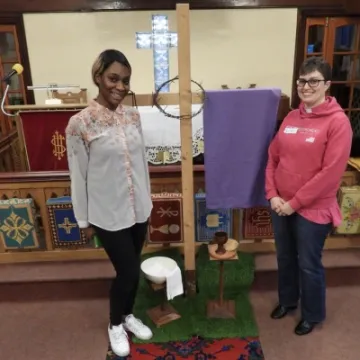 DSCN0638_Messy Church_Courageous Love_190404