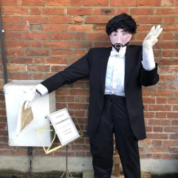 Image: 094_Bevan Family_Scarecrow Pavarotti