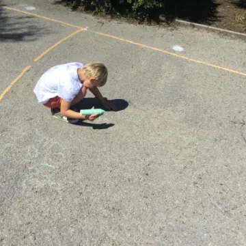 CEBC3C29-E637-425E-B1C4-33B6A8D17464