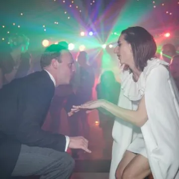 BF7EF44B-80AF-47D4-8FC8-346D8AA623E4