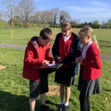 F42AB569-3A2D-40B5-901D-5E2C1BA9DCDF